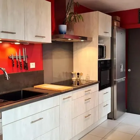 Le Nid : Rooftop Moderne Surplombant La Appartement *