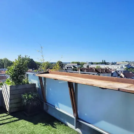 Le Nid : Rooftop Moderne Surplombant La Nantes