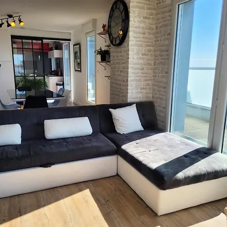 Appartement Le Nid : Rooftop Moderne Surplombant La Nantes